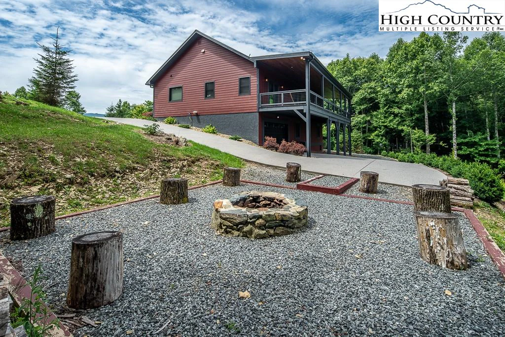 Image number 18 for the current listing