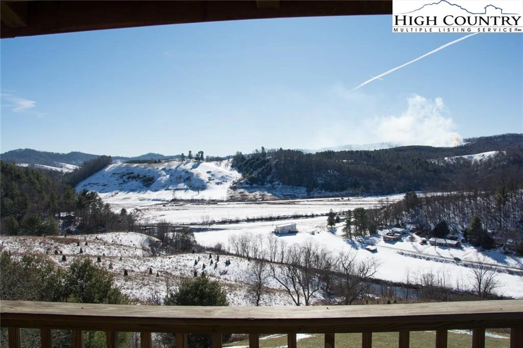 Image number 5 for the current listing