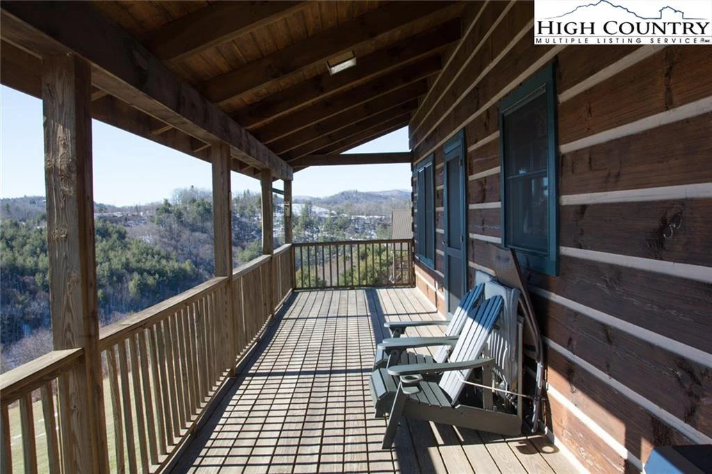 Image number 3 for the current listing