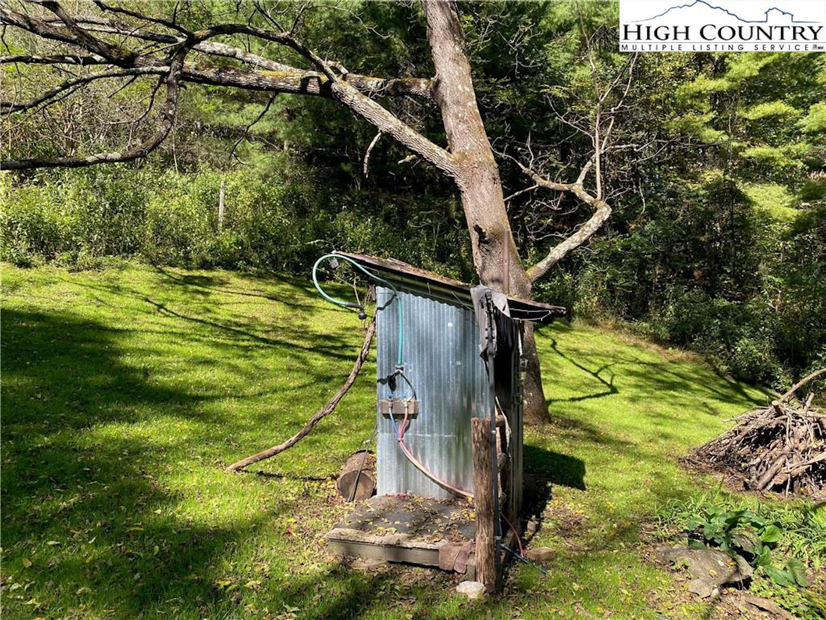 Image number 11 for the current listing