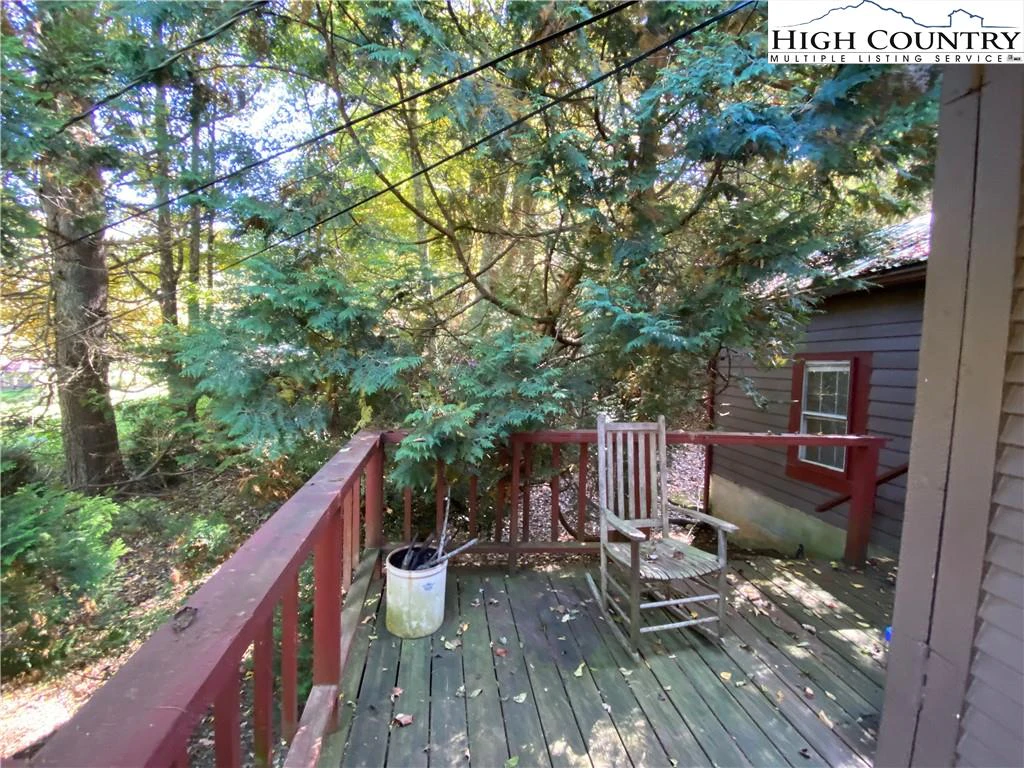 Image number 10 for the current listing