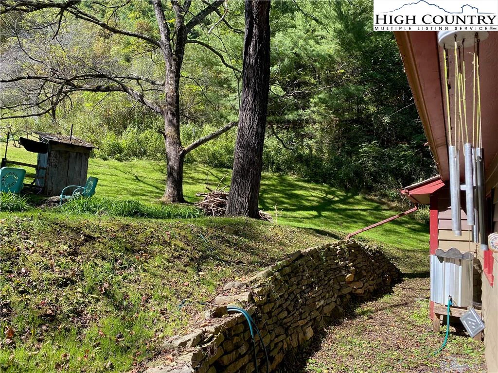 Image number 6 for the current listing