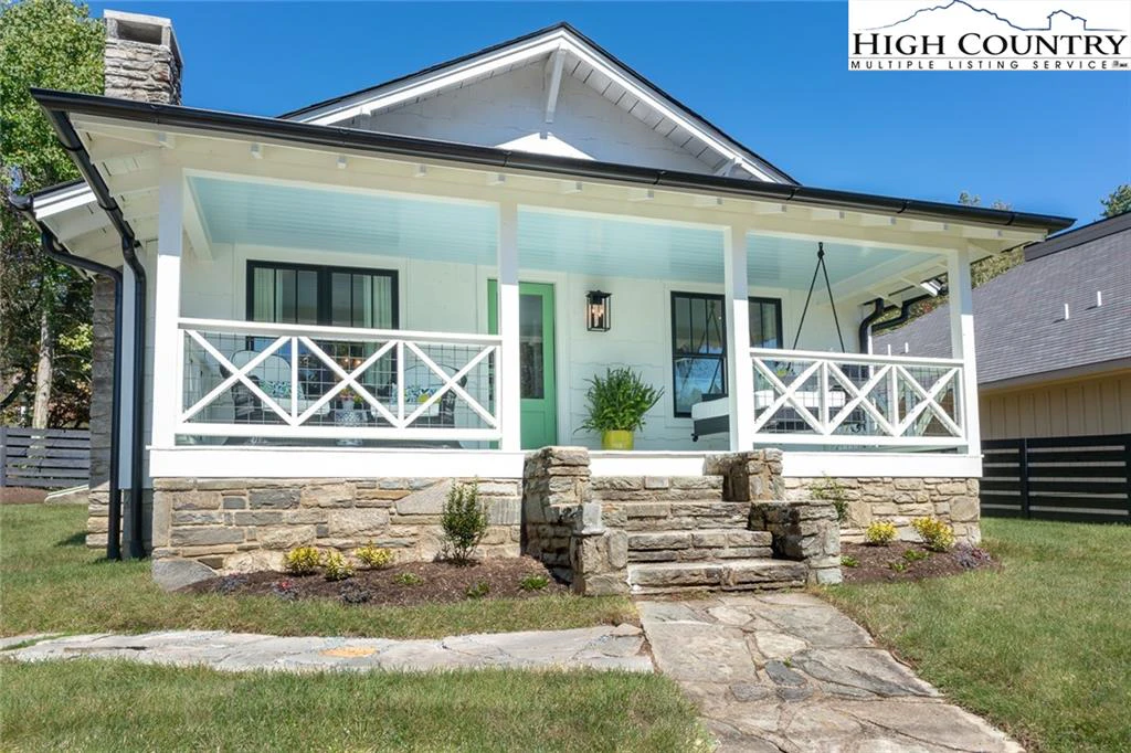 Image number 3 for the current listing