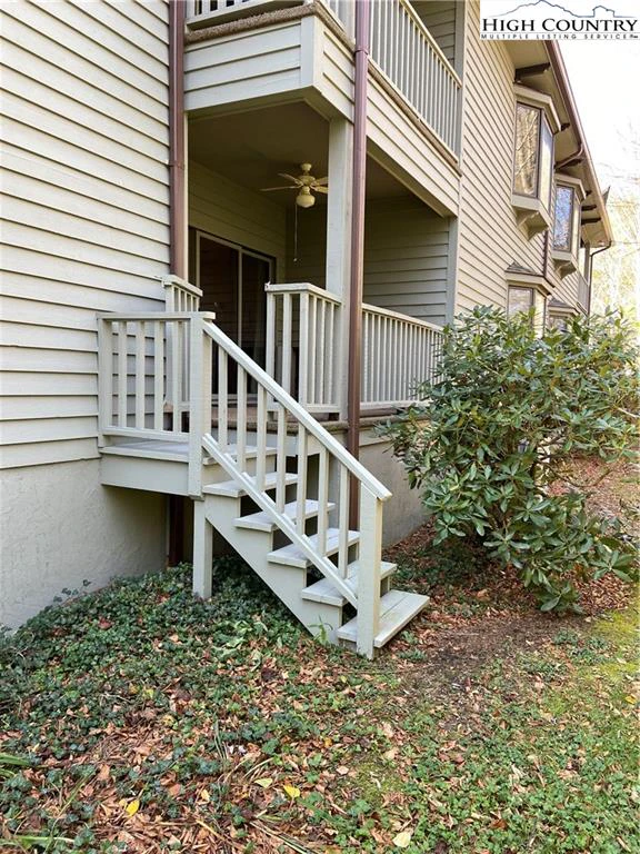 Image number 5 for the current listing