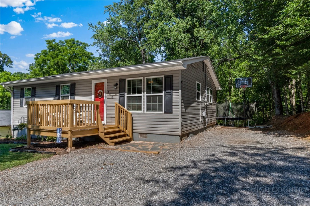 Image number 5 for the current listing