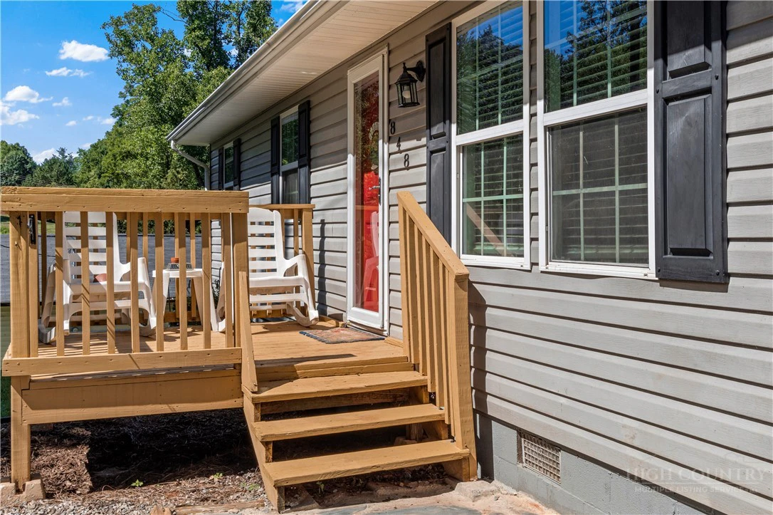 Image number 6 for the current listing
