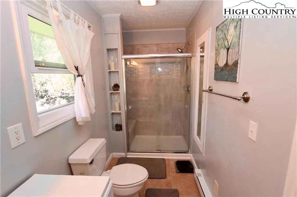 Image number 20 for the current listing