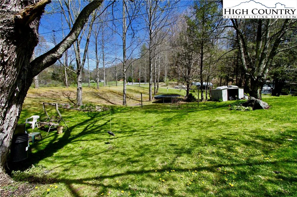 Image number 15 for the current listing