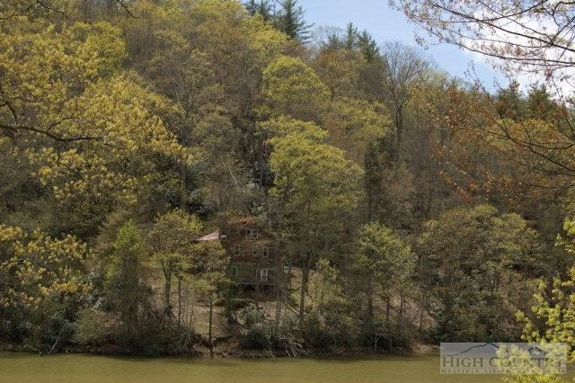 Image number 11 for the current listing
