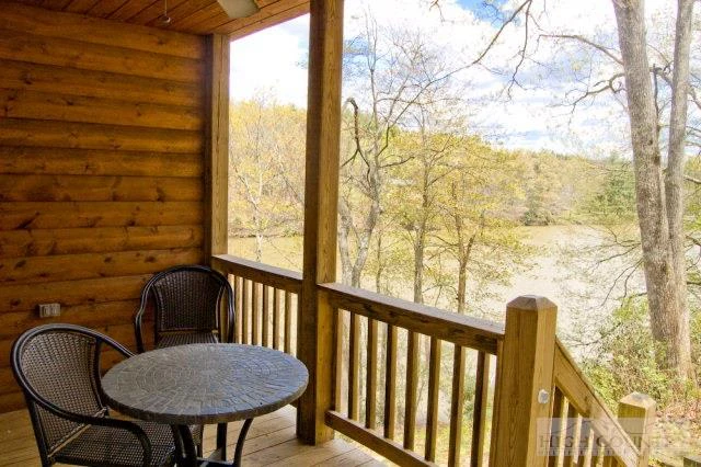Image number 15 for the current listing