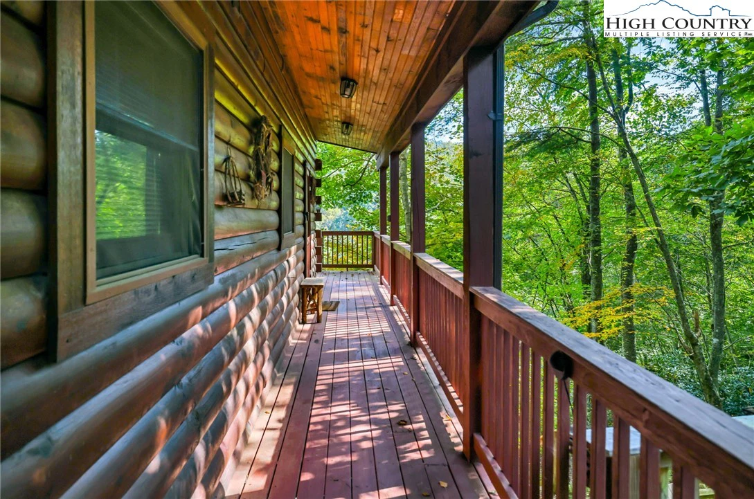 Image number 20 for the current listing