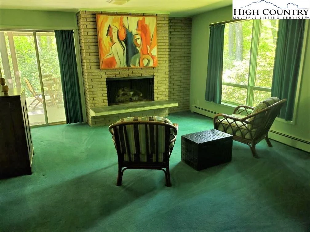 Image number 6 for the current listing