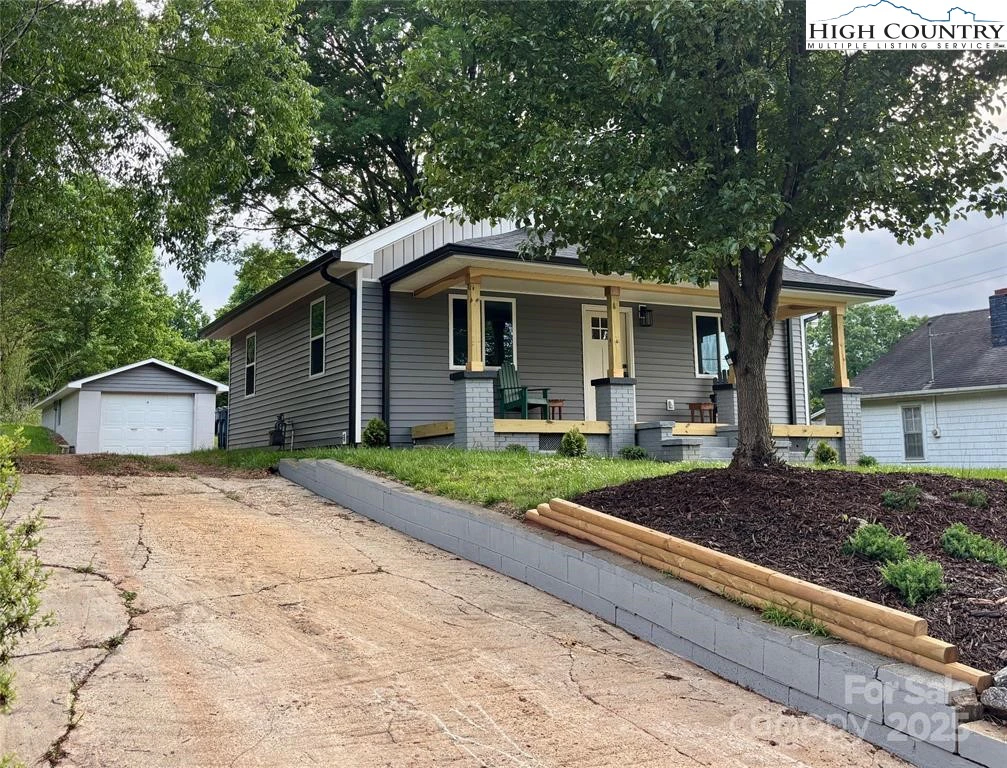 Image number 10 for the current listing