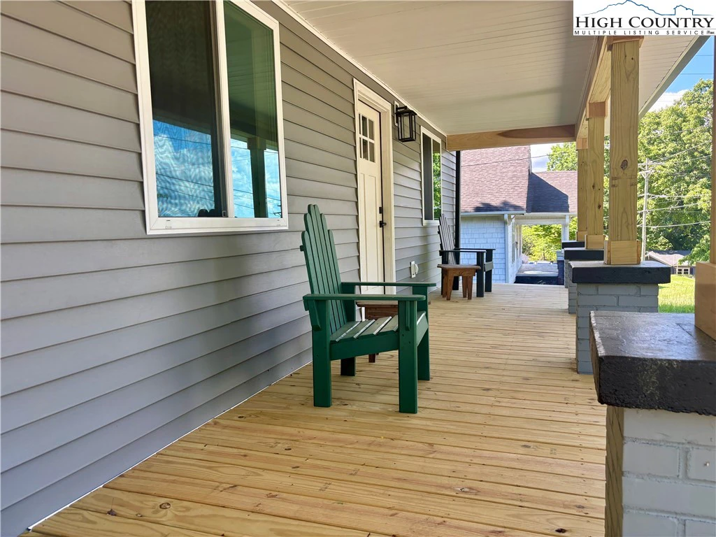 Image number 8 for the current listing