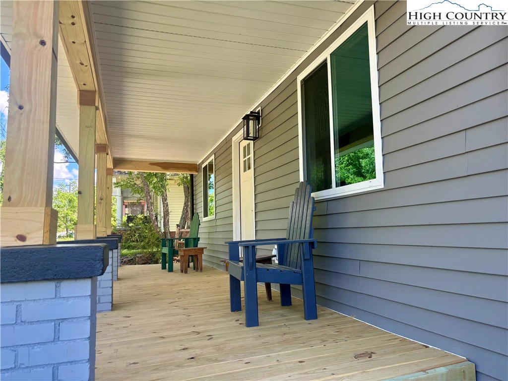 Image number 7 for the current listing