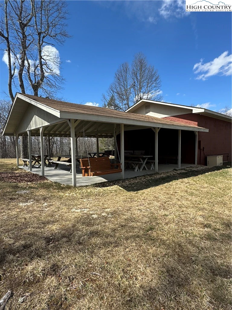 Image number 9 for the current listing