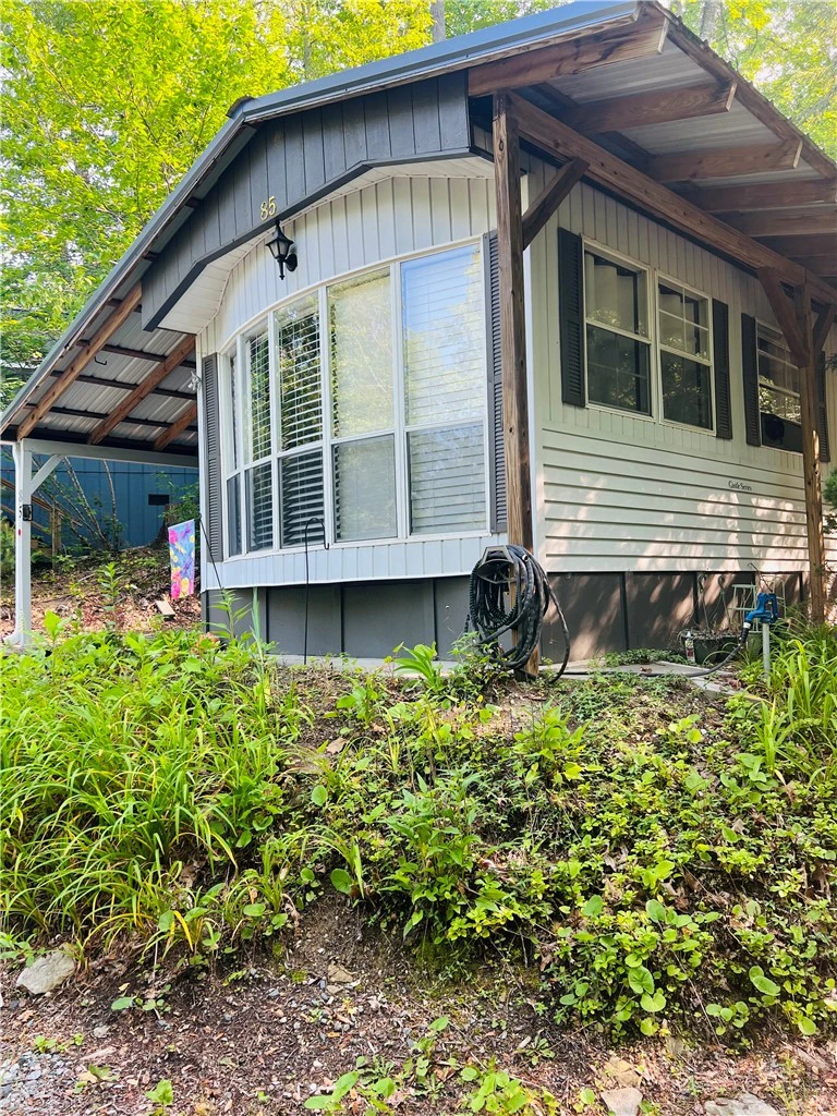 Image number 3 for the current listing
