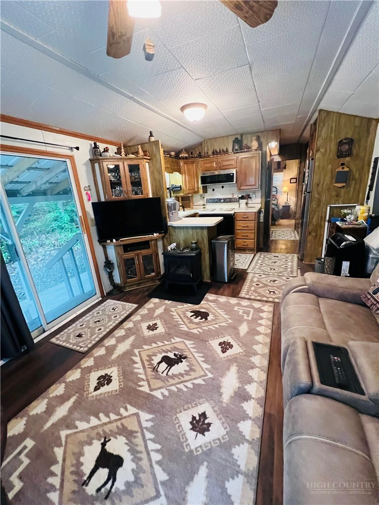 Image number 6 for the current listing