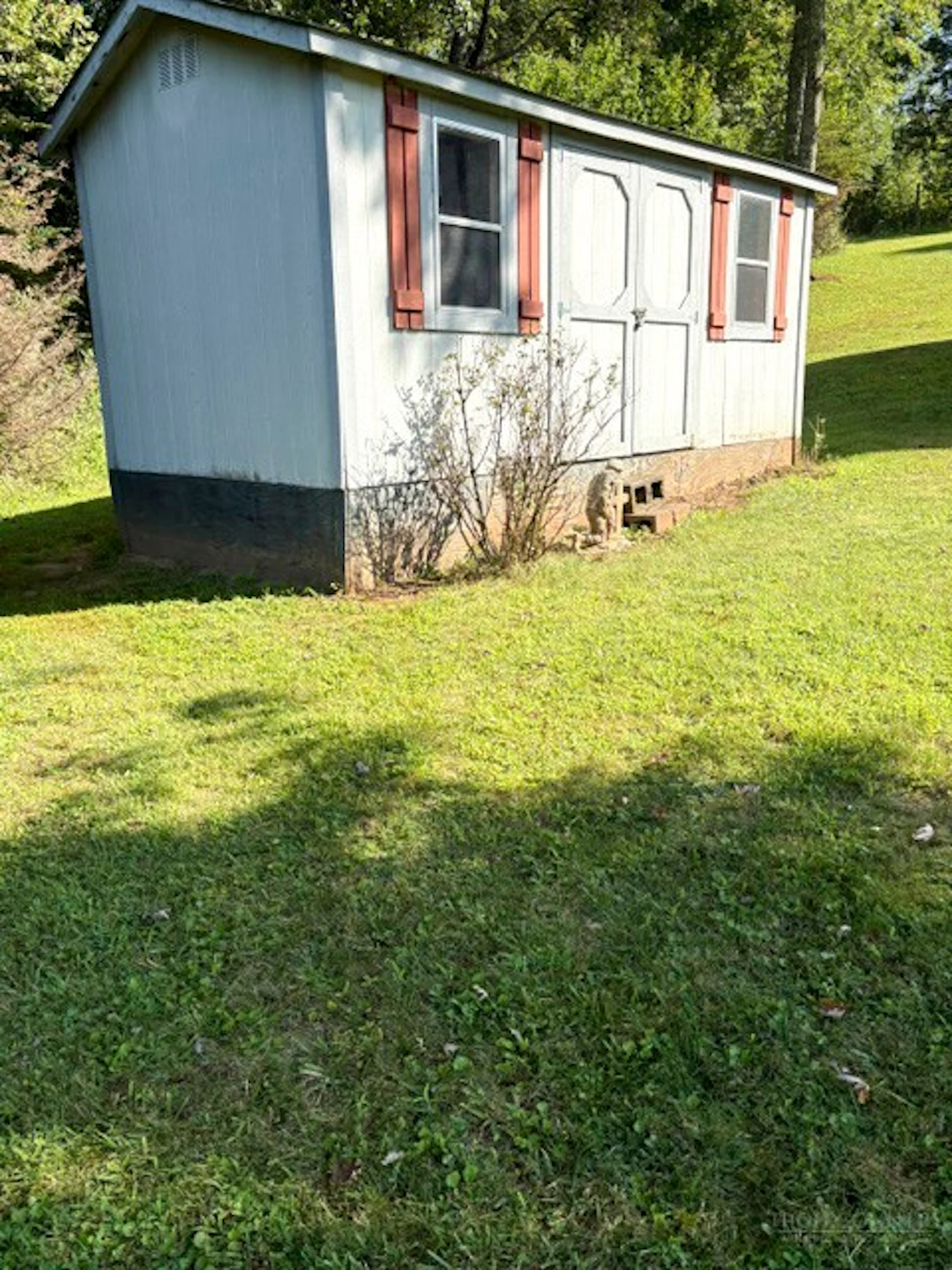 Image number 28 for the current listing