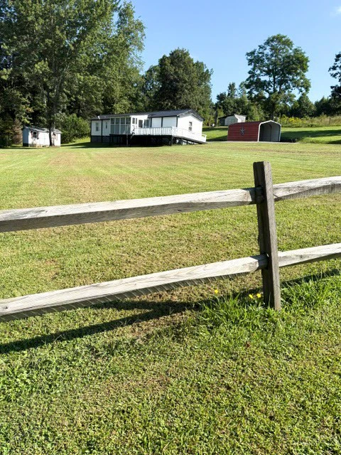 Image number 1 for the current listing