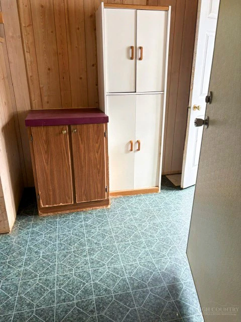 Image number 9 for the current listing