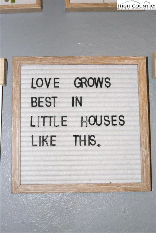 Image number 6 for the current listing