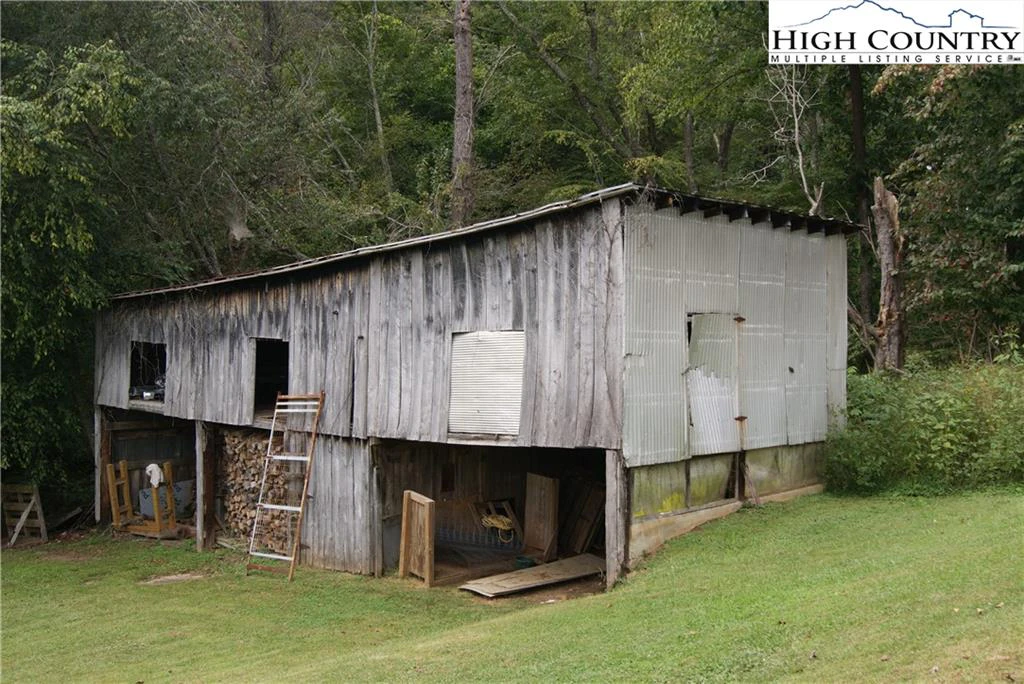 Image number 12 for the current listing