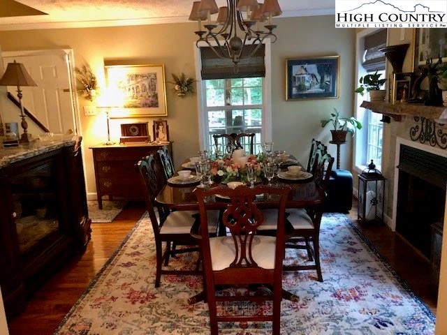 Image number 20 for the current listing