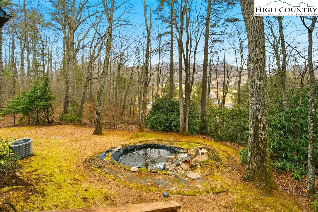 Image number 18 for the current listing