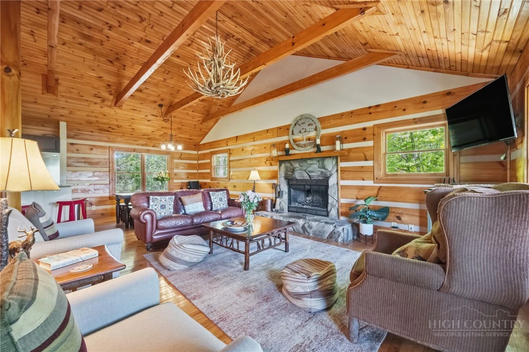 Image number 7 for the current listing