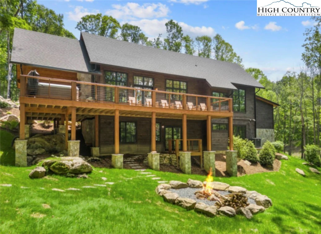 Image number 3 for the current listing