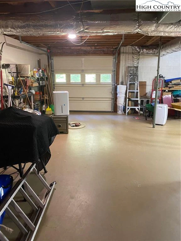 Image number 5 for the current listing