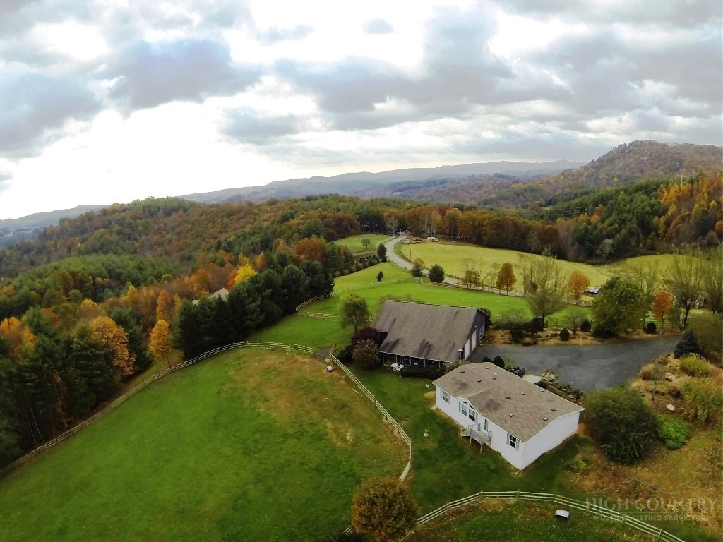 Image number 1 for the current listing
