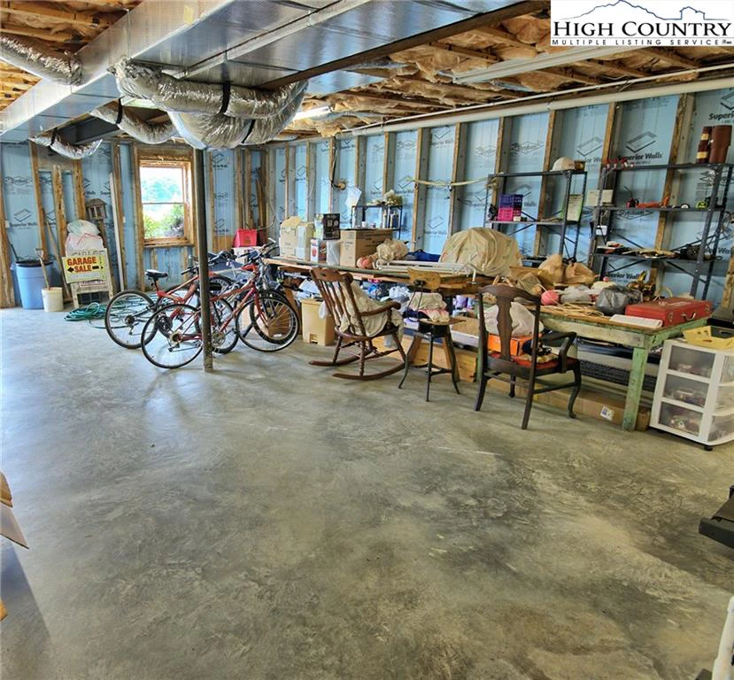 Image number 5 for the current listing