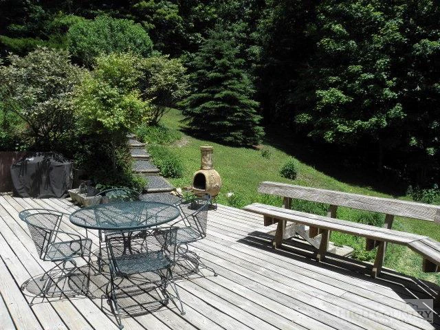 Image number 17 for the current listing