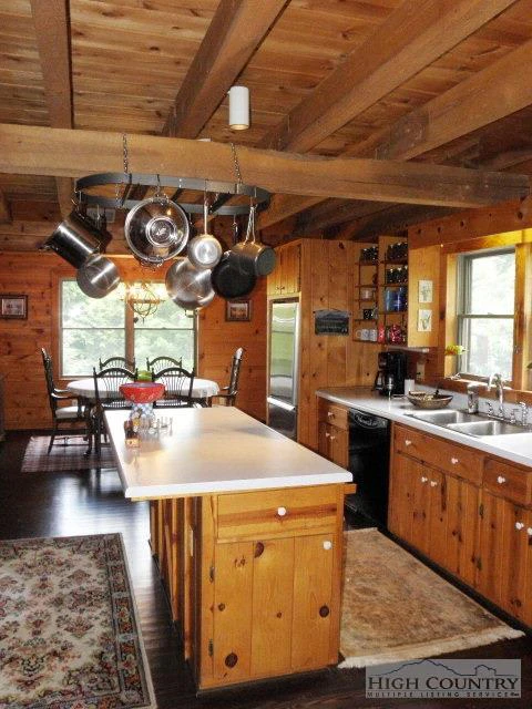 Image number 18 for the current listing