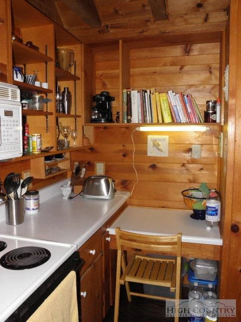 Image number 20 for the current listing