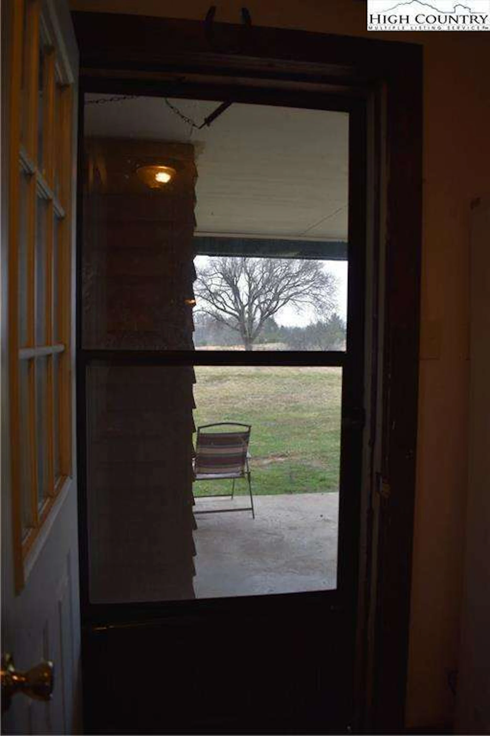 Image number 4 for the current listing