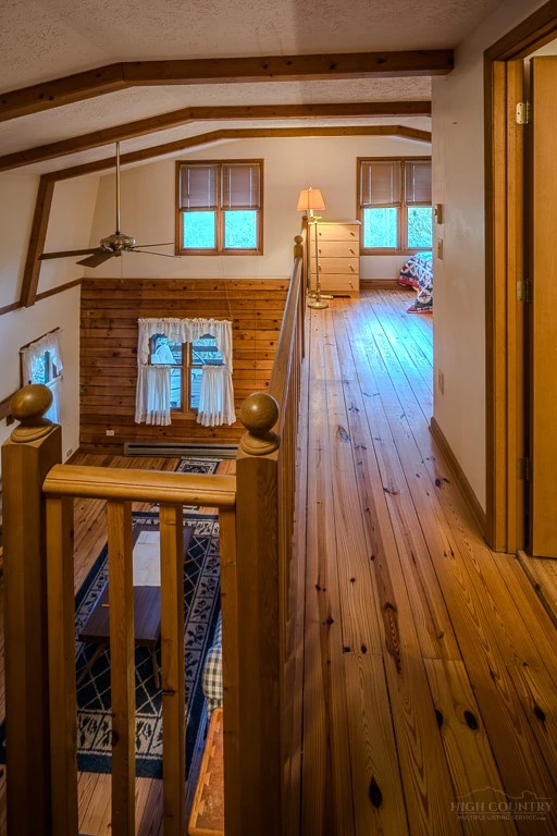 Image number 4 for the current listing