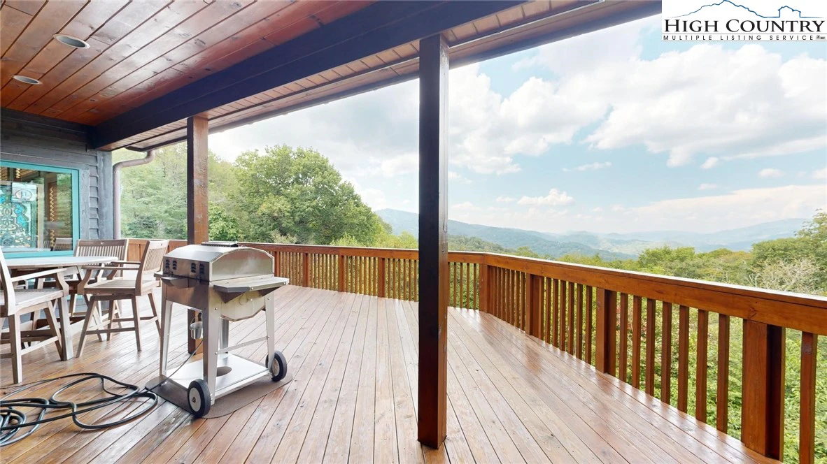 Image number 16 for the current listing