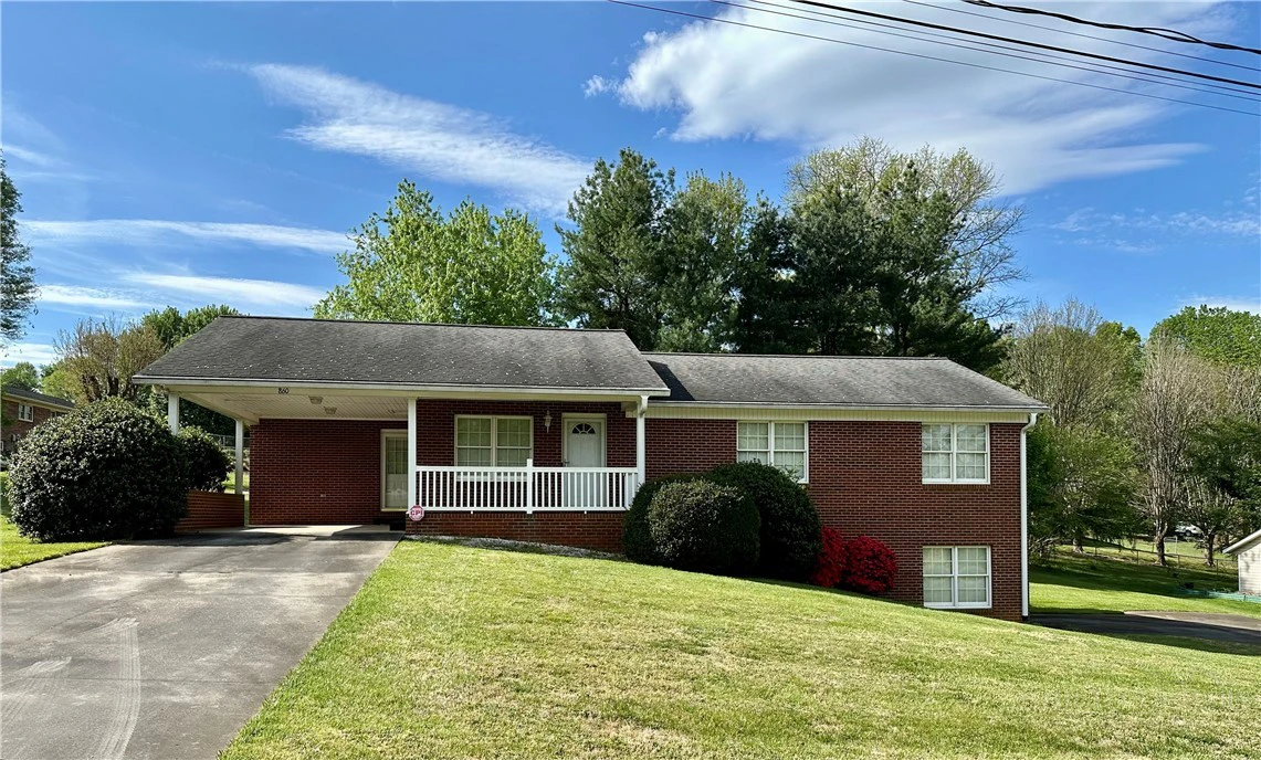 Image number 13 for the current listing