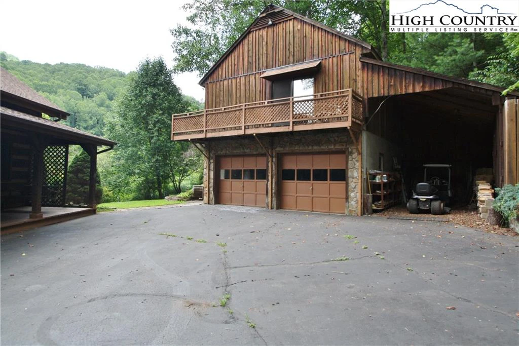 Image number 6 for the current listing