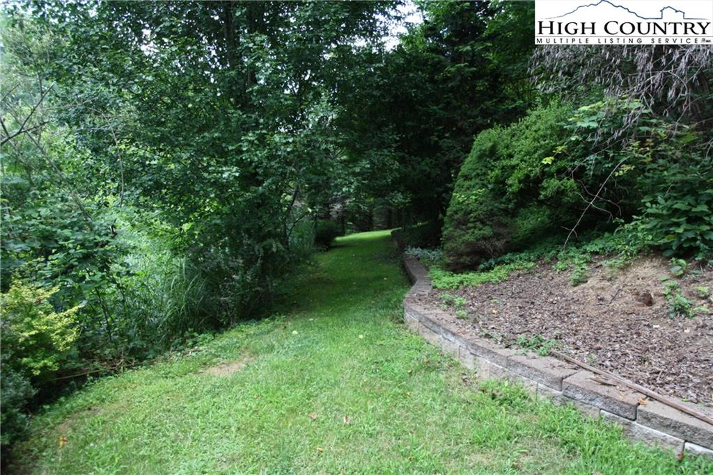 Image number 10 for the current listing