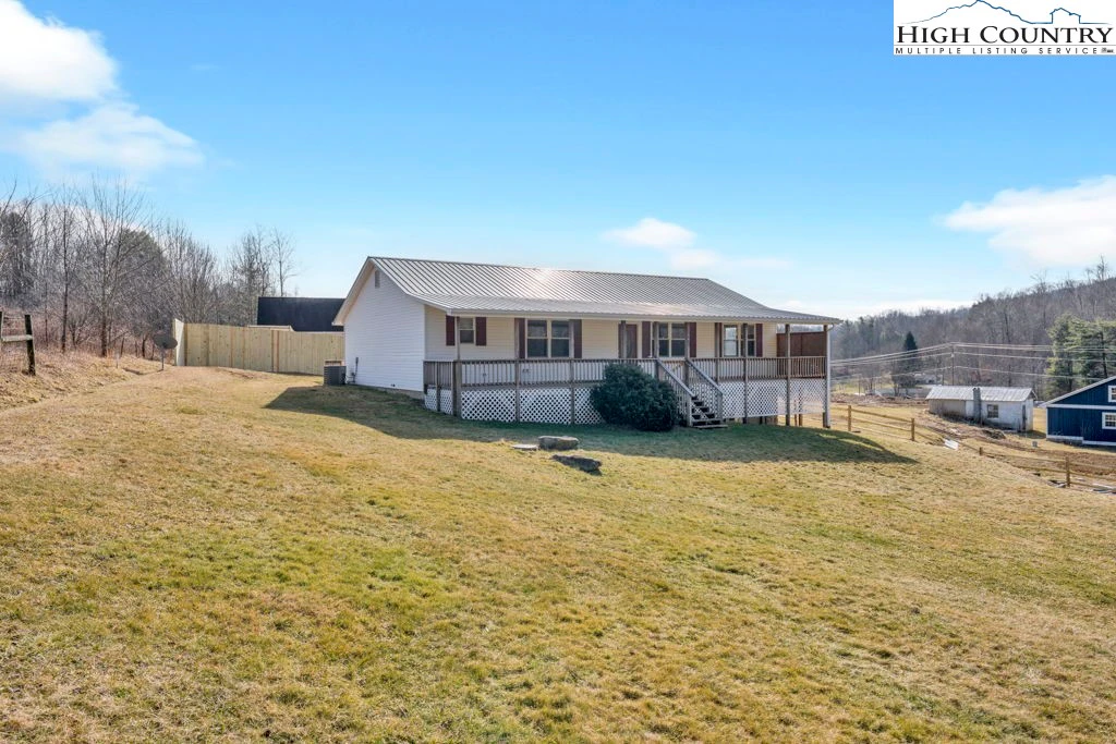 Image number 19 for the current listing