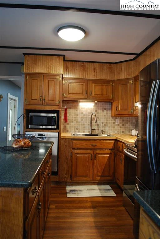 Image number 20 for the current listing