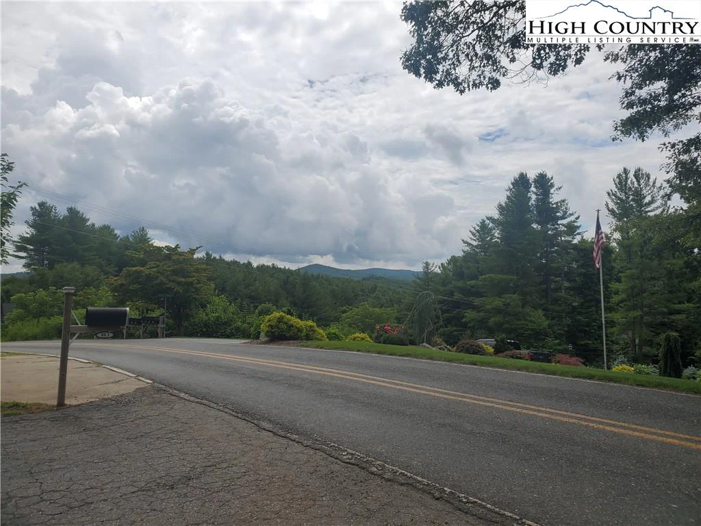Image number 11 for the current listing