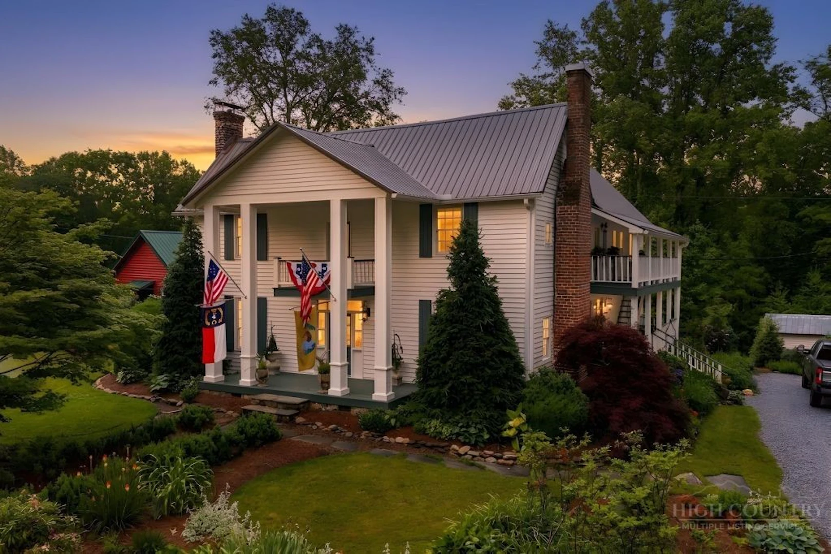 Image number 1 for the current listing