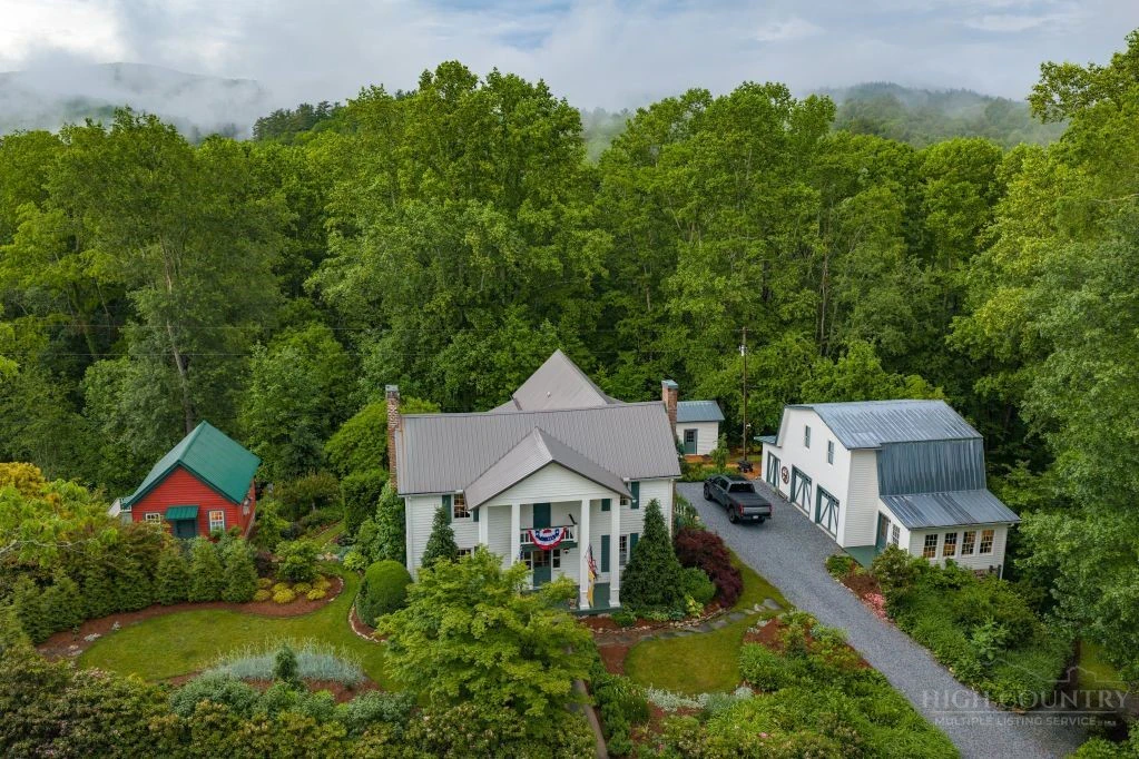 Image number 2 for the current listing