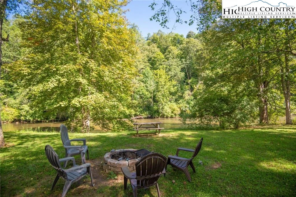 Image number 15 for the current listing