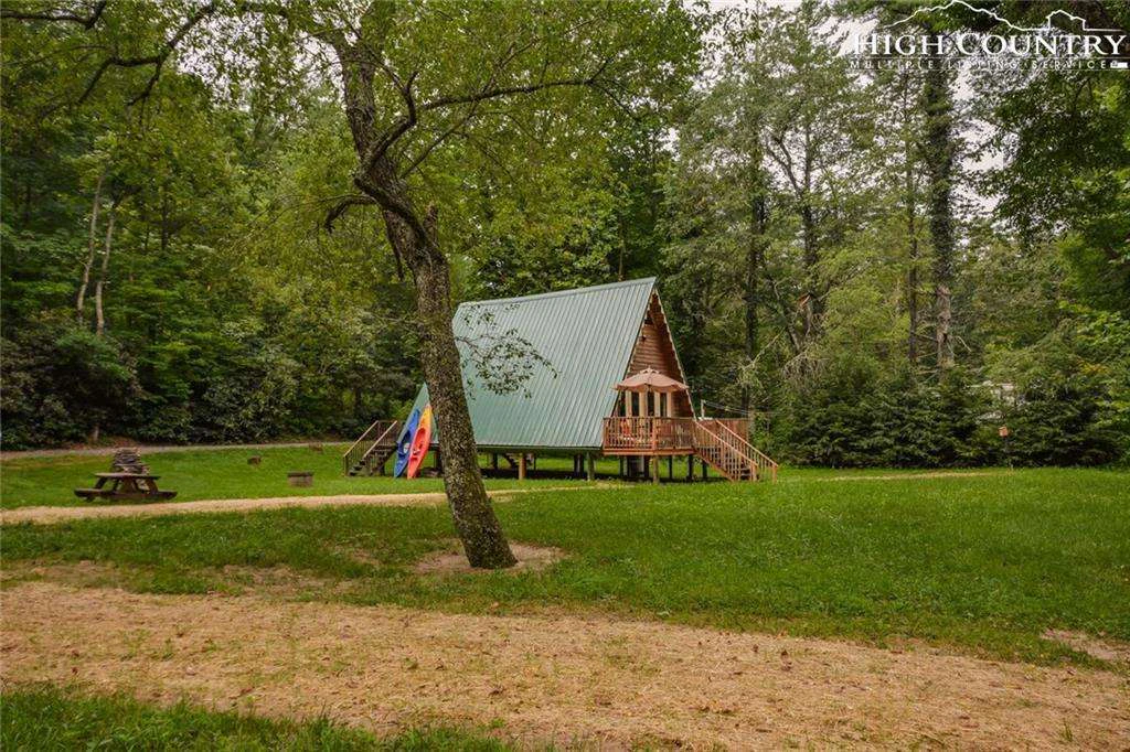 Image number 2 for the current listing